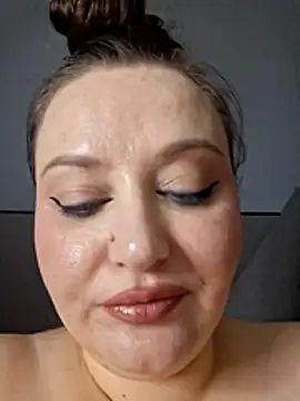 Watch anna_claire live on EroticFlix - High definition streams