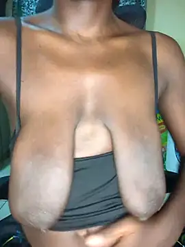 Saggy_boobs webcam