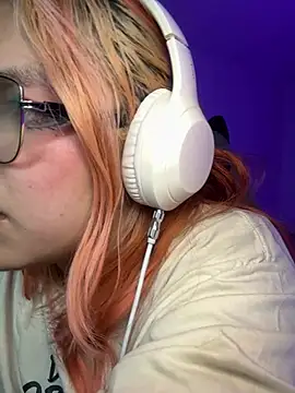 Sophia_Weest99 webcam