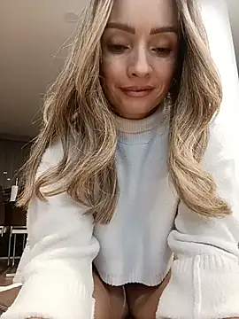 Loly_Horny webcam