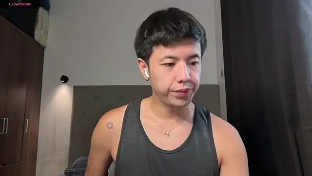 Addictiveboi webcam