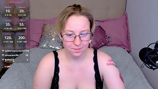 AlexandraGreen webcam