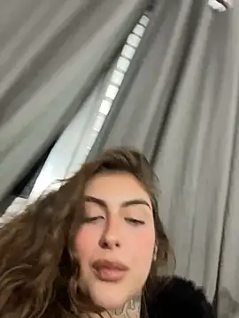 miiabellovic webcam