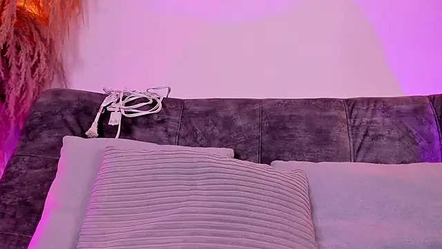 hailey_sky_ webcam