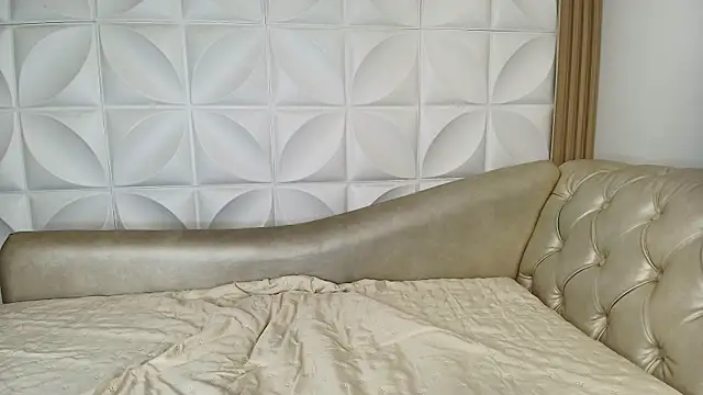 Watch SkyRose_ live on EroticFlix - High definition streams