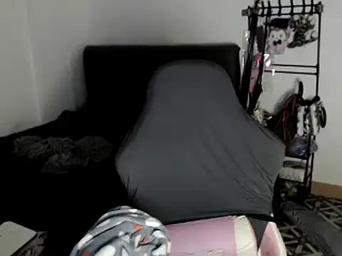 urqueendominant webcam