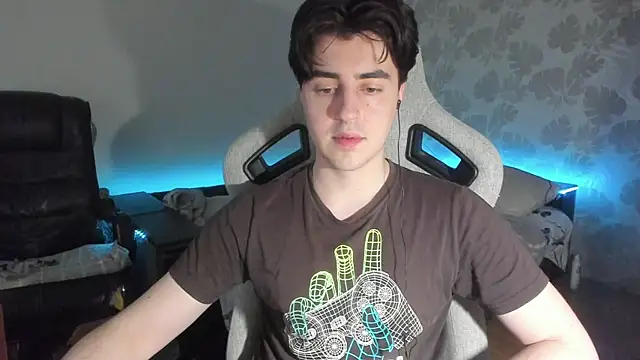 Knuckles17 live cam on StripChat
