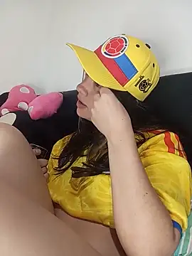 Watch Megan_nica live on EroticFlix - High definition streams