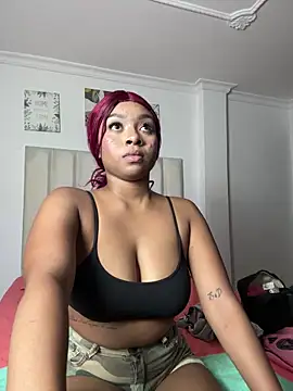 Watch Kloe_rousse01 live on EroticFlix - High definition streams
