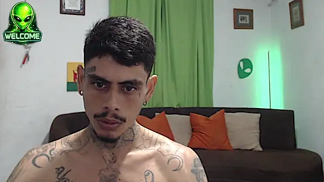 alpha_zom webcam