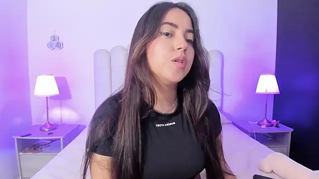 Watch SofieBunnie live on EroticFlix - High definition streams
