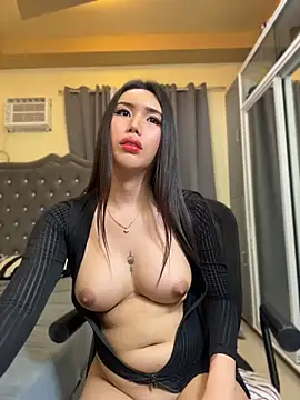 Anastasiamonstercock live cam on StripChat