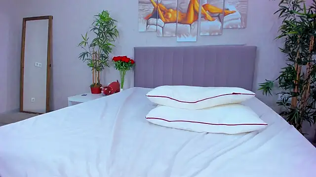 Watch Camilla_Kelly live on EroticFlix - High definition streams