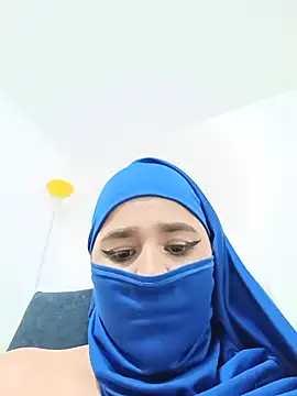 miakhalifa63 live cam on StripChat
