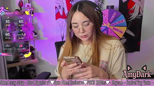 _AmyDark webcam