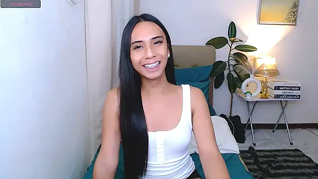 scarlet_smith7 (T teen) - generous man will get my attention