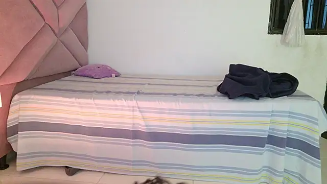 Watch eva_sin18 live on EroticFlix - High definition streams