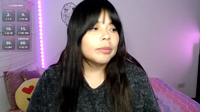 EllieMoonX webcam