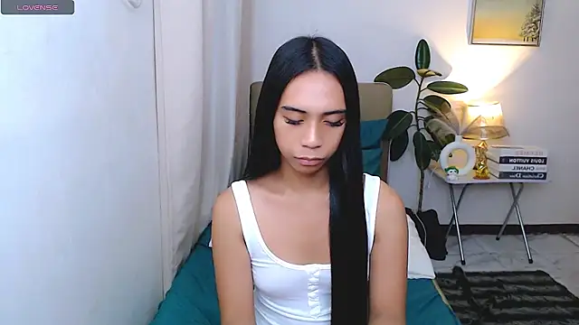 scarlet_smith7 (T teen) - generous man will get my attention