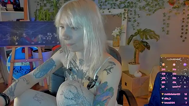tattoo_art_baby webcam