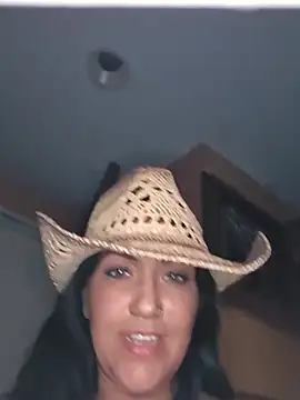 LittleMissEeve webcam