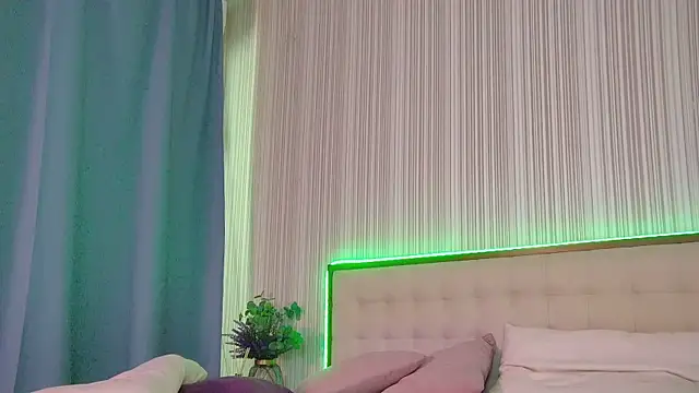 RubyValen webcam