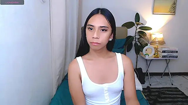 scarlet_smith7 (T teen) - generous man will get my attention