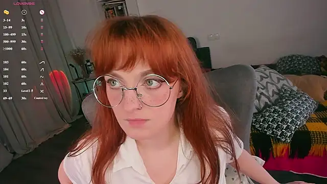 Alice_CutePerv webcam