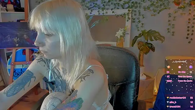 tattoo_art_baby live cam on StripChat