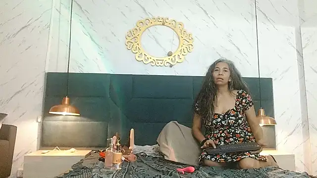 chanel_grant webcam