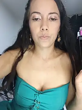 MiaForever1 webcam