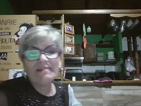 momismilf544 webcam