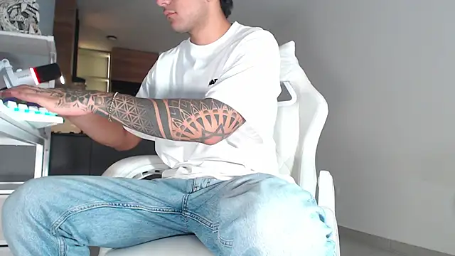CaishenX_ webcam