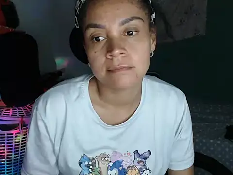 shayna_cute webcam