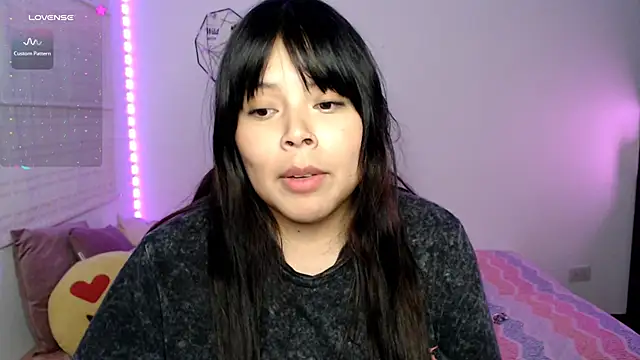EllieMoonX webcam