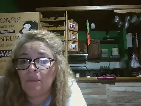 momismilf544 webcam