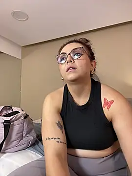 AlmaraRouge webcam