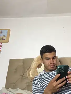 hotlatinduo webcam stripchat model stream image