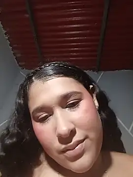 littlesweetzoe (F teen) - I THINK THE FUN IS HERE😏