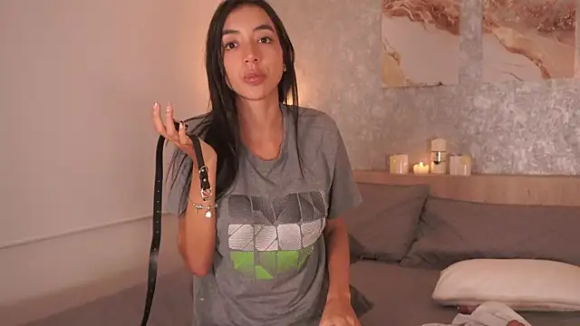 LillyThompson webcam