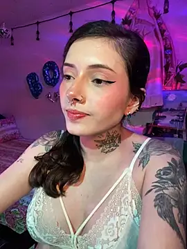 Watch LiliJones_ live on EroticFlix - High definition streams