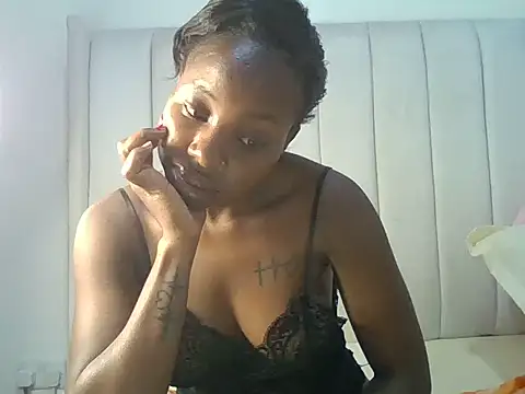 Queen_loveer webcam