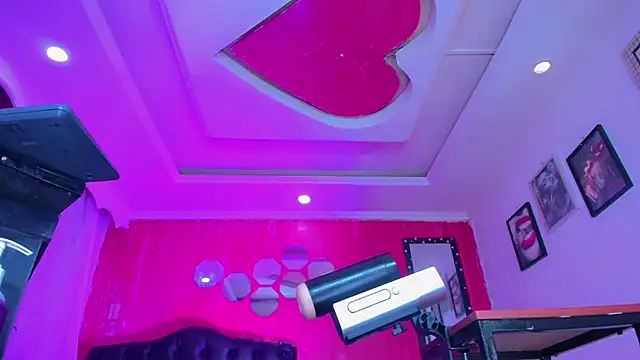 TiffanyMackensyy webcam