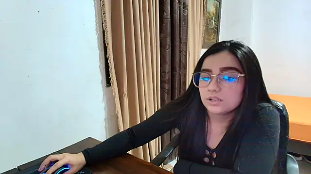 Charlotte_Richardson webcam