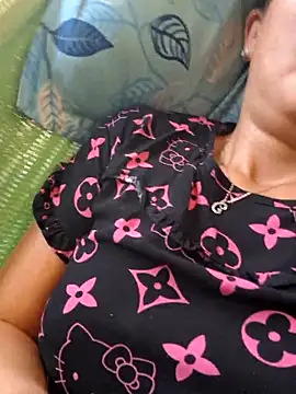 Baby-loveass69 webcam