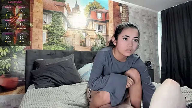 Watch _littleangie_ live on EroticFlix - High definition streams