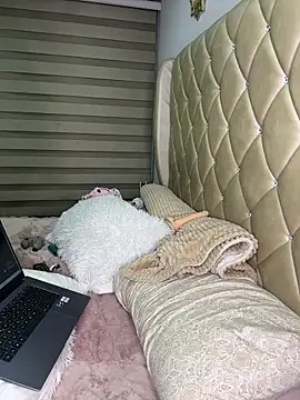 Lucy_engel webcam