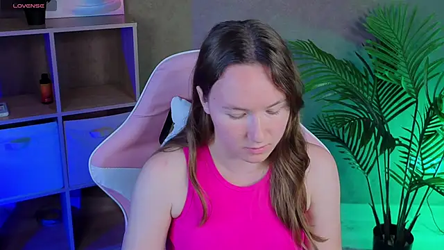 Watch SindieStormm live on EroticFlix - High definition streams