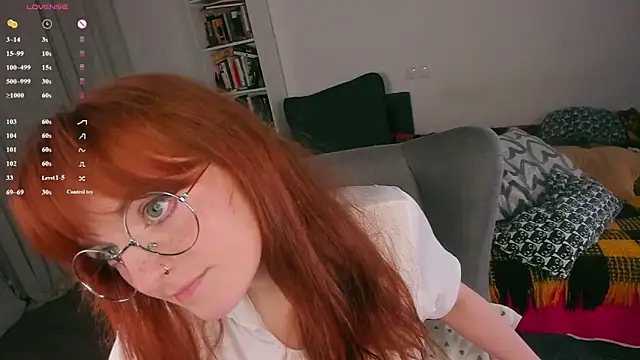Alice_CutePerv webcam