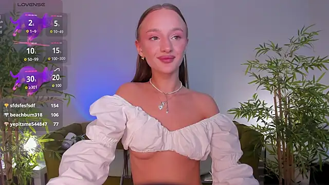 Watch miiss__lulu live on EroticFlix - High definition streams